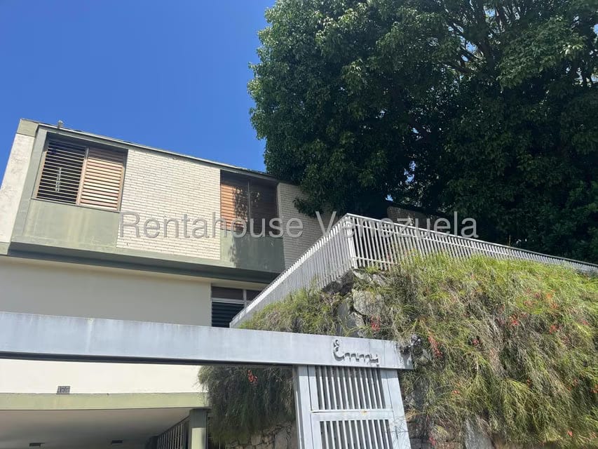 Casa (Multipes Niveles) en Venta en El Marques, Distrito Metropolitano - 2