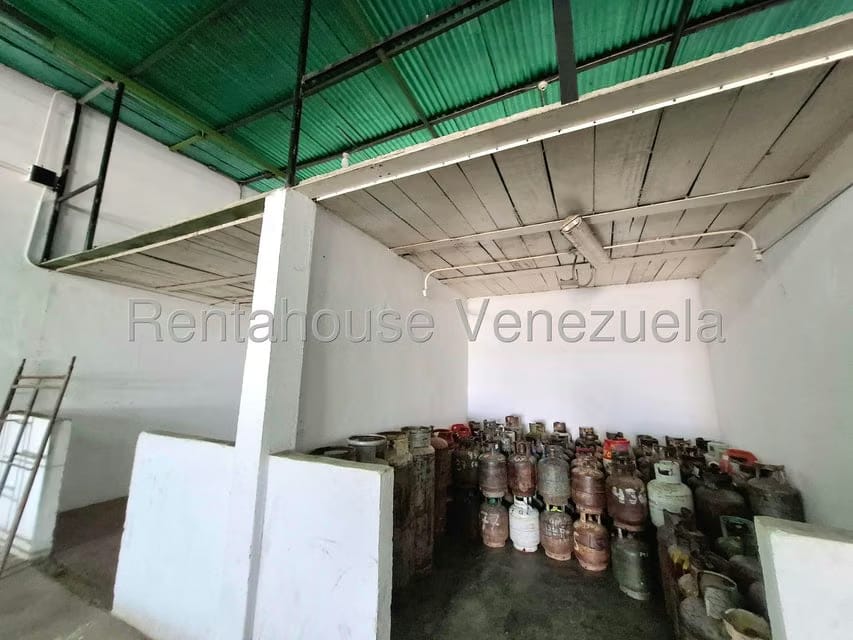 Comercial (Local Comercial) en Venta en El Macaro, Aragua - 14