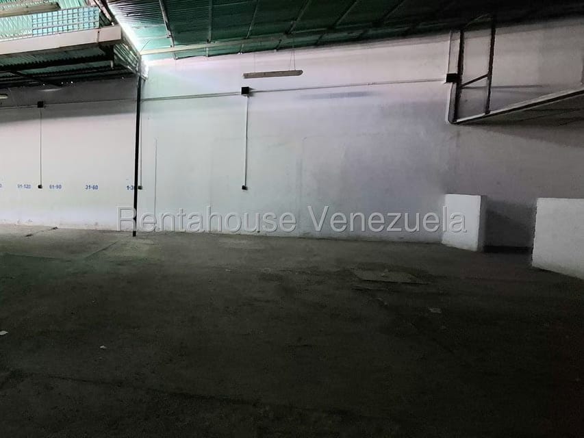 Comercial (Local Comercial) en Venta en El Macaro, Aragua - 32