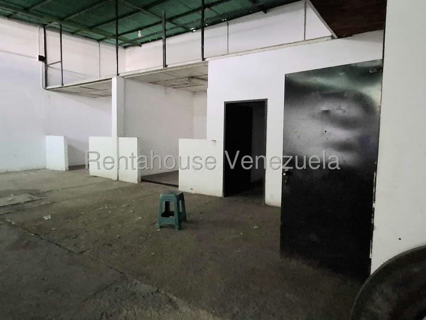Comercial (Local Comercial) en Venta en El Macaro, Aragua - 34