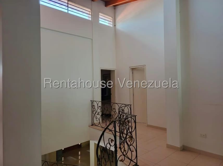 Casa (1 Nivel) en Venta en Colinas de Bello Monte, Distrito Metropolitano - 32