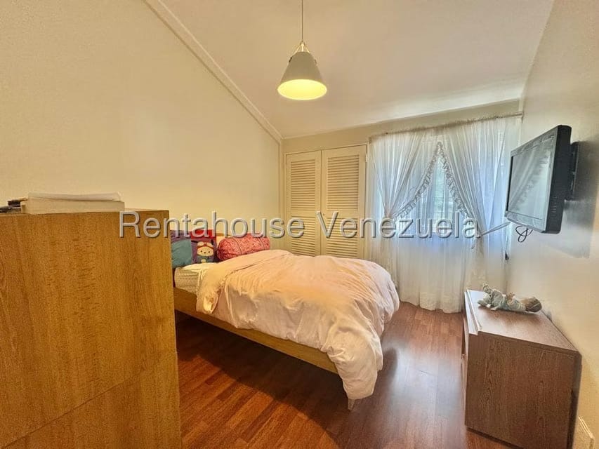 Casa (Duplex) en Venta en La Boyera, Distrito Metropolitano - 40