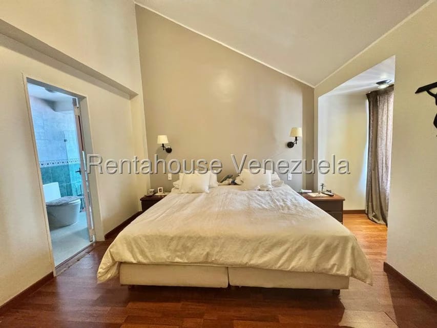 Casa (Duplex) en Venta en La Boyera, Distrito Metropolitano - 50