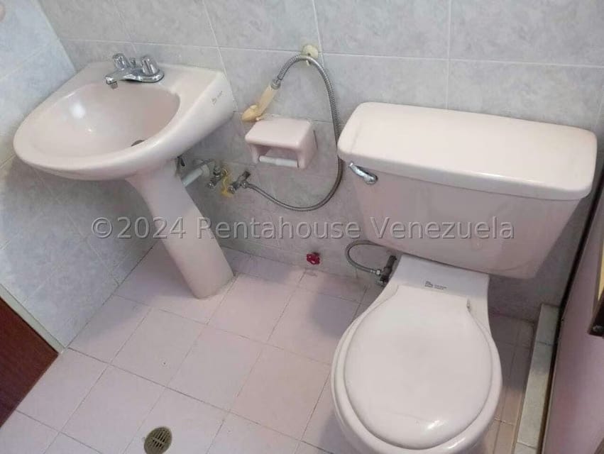 Casa (1 Nivel) en Venta en Avenida los Proceres, Merida - 32
