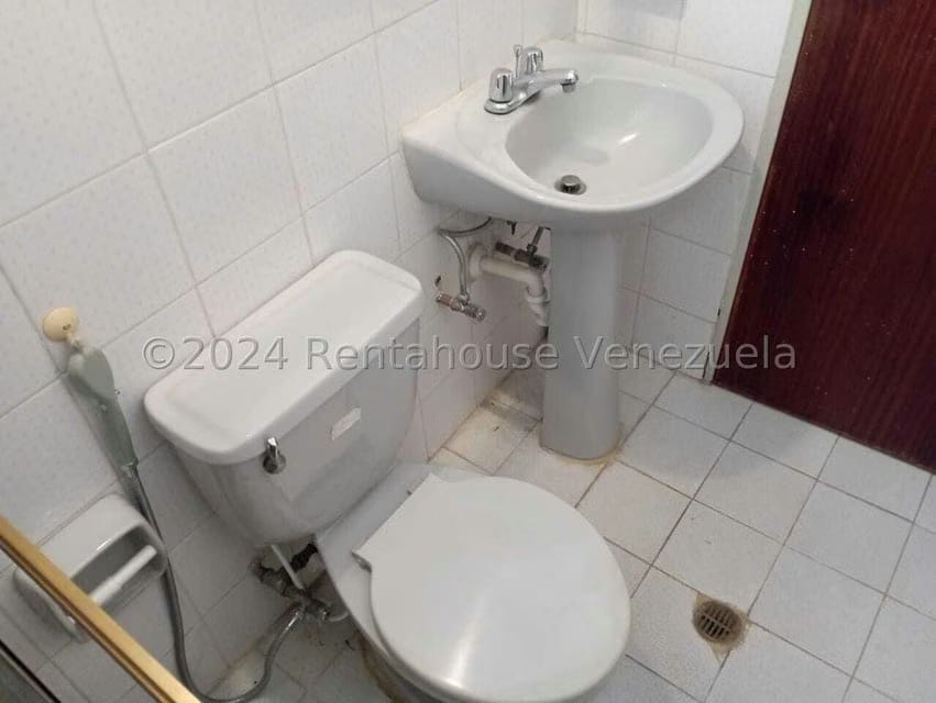 Casa (1 Nivel) en Venta en Avenida los Proceres, Merida - 33