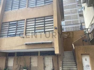 LC - Venta de Local en Los Chaguaramos