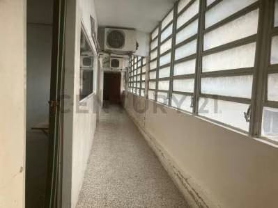 LC - Venta de Local en Los Chaguaramos - 10