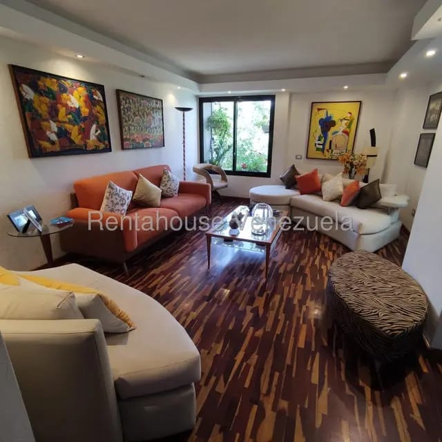 Apartamento (1 Nivel) en Venta en Los Naranjos del Cafetal, Distrito Metropolitano - 2