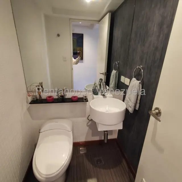 Apartamento (1 Nivel) en Venta en Los Naranjos del Cafetal, Distrito Metropolitano - 11