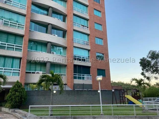 APARTAMENTO EN VENTA – YENNIEF ROJAS