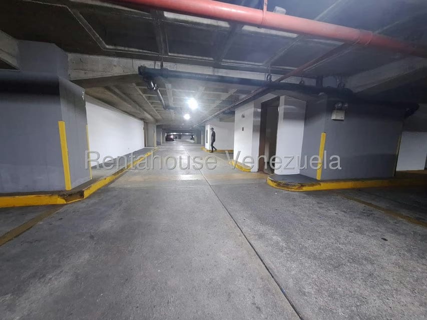 Comercial (Oficina) en Alquiler en Santa Paula, Distrito Metropolitano - 20