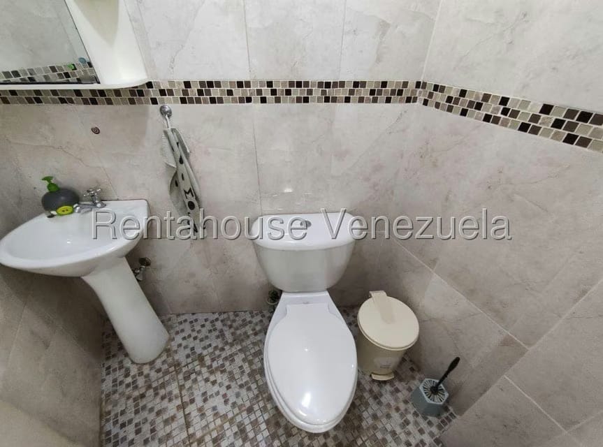 Casa (Multipes Niveles) en Venta en Los Castores, Miranda - 33