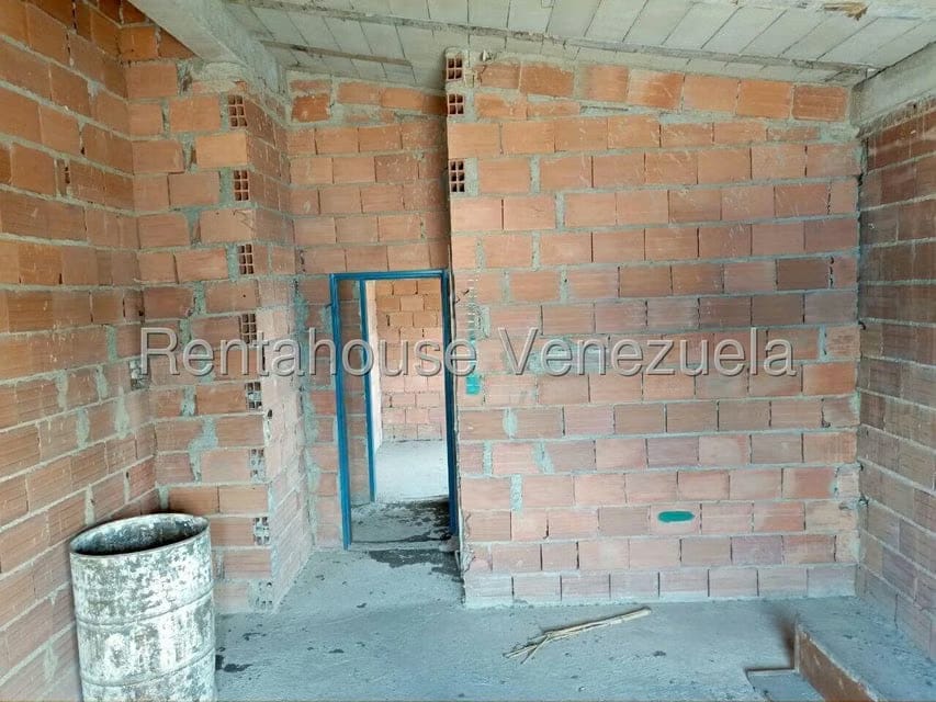 Comercial (Edificio) en Venta en La Providencia, Aragua - 41