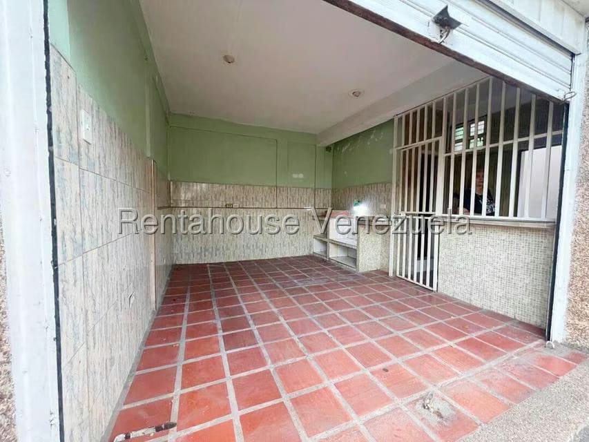 Comercial (Local Comercial) en Alquiler en Almarriera, Lara - 6