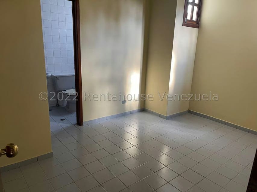 Casa (Colonial) en Venta en Sector Cantarrana, Miranda - 15