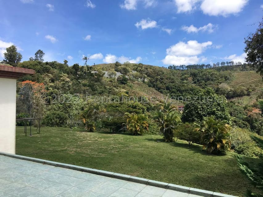 Casa (Colonial) en Venta en Sector Cantarrana, Miranda - 20