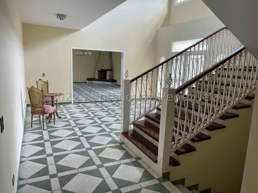 Casa (Colonial) en Venta en Sector Cantarrana, Miranda - 8