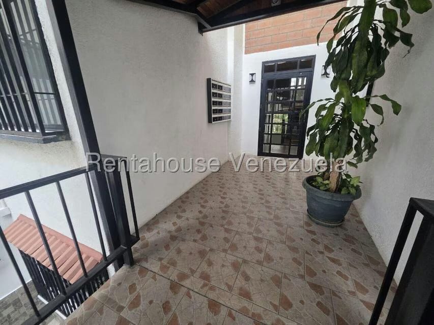 Apartamento (1 Nivel) en Venta en La Quinta, Miranda - 3