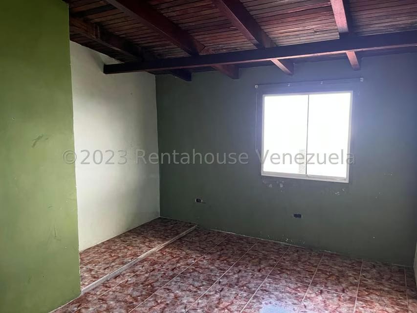 Casa (Duplex) en Venta en El Junquito, Distrito Metropolitano - 26