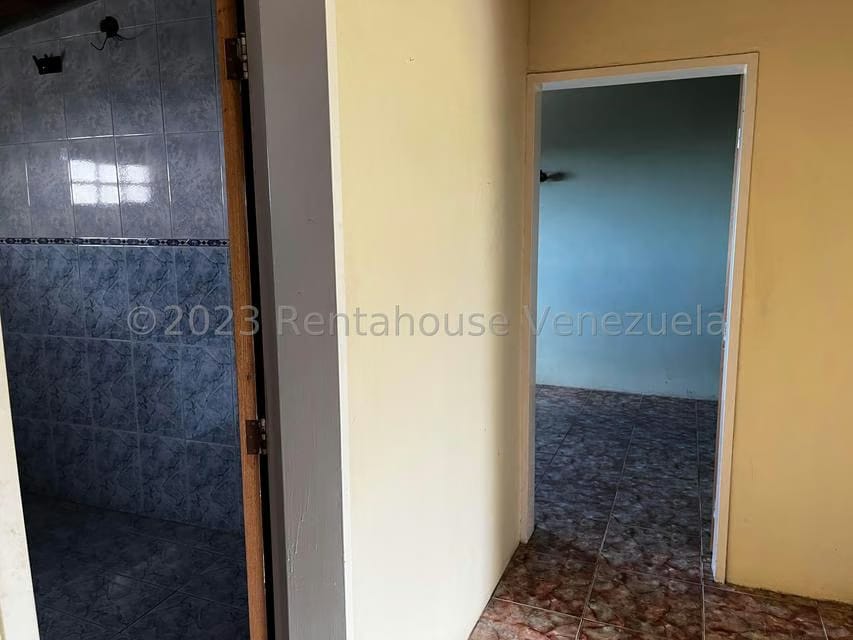 Casa (Duplex) en Venta en El Junquito, Distrito Metropolitano - 27