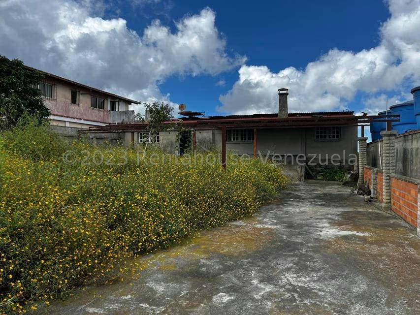 Casa (Duplex) en Venta en El Junquito, Distrito Metropolitano - 48