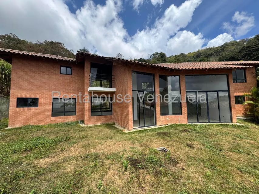 Casa (Duplex) en Venta en Oripoto, Distrito Metropolitano