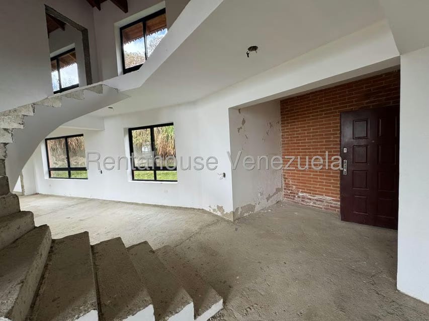 Casa (Duplex) en Venta en Oripoto, Distrito Metropolitano - 7