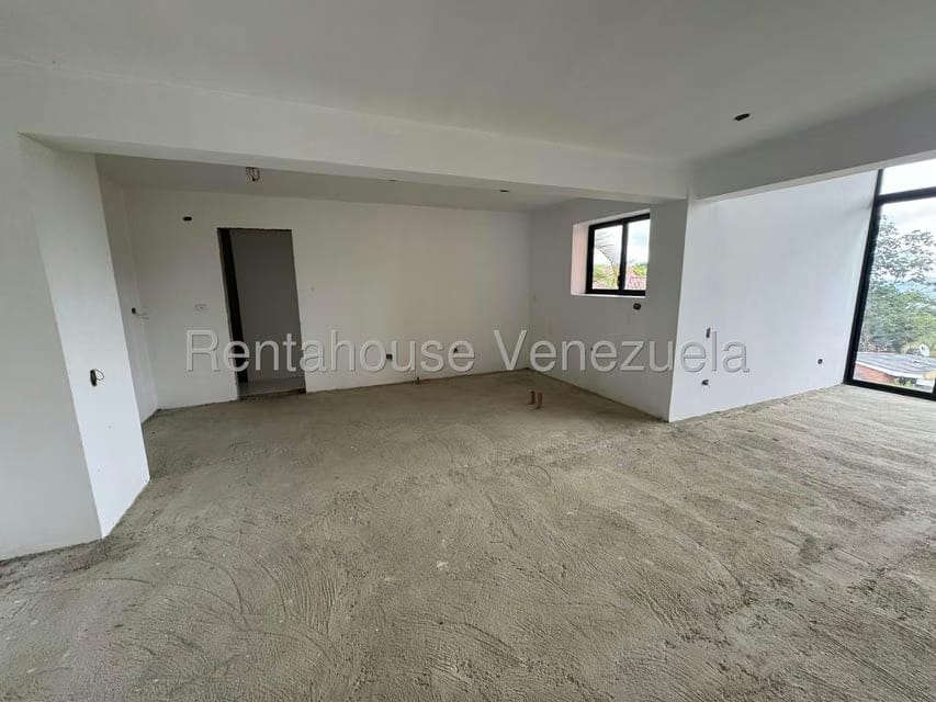 Casa (Duplex) en Venta en Oripoto, Distrito Metropolitano - 10