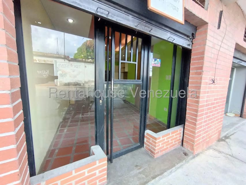 Comercial (Local Comercial) en Alquiler en Almarriera, Lara