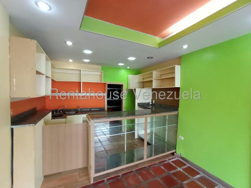 Comercial (Local Comercial) en Alquiler en Almarriera, Lara - 3
