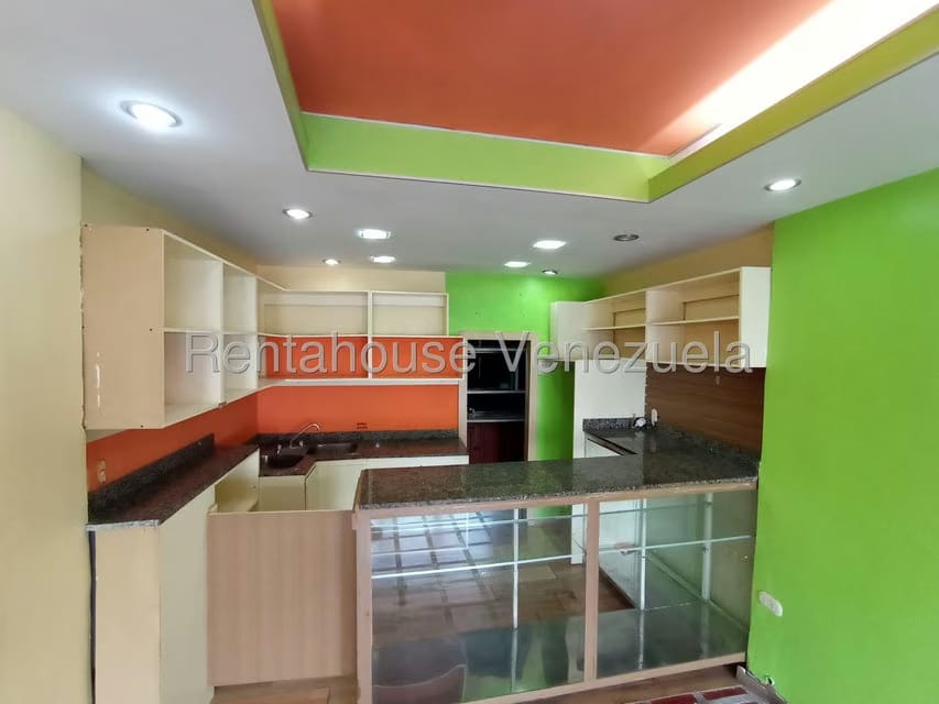 Comercial (Local Comercial) en Alquiler en Almarriera, Lara - 5