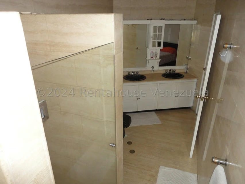Apartamento (1 Nivel) en Venta en Miranda, Distrito Metropolitano - 37