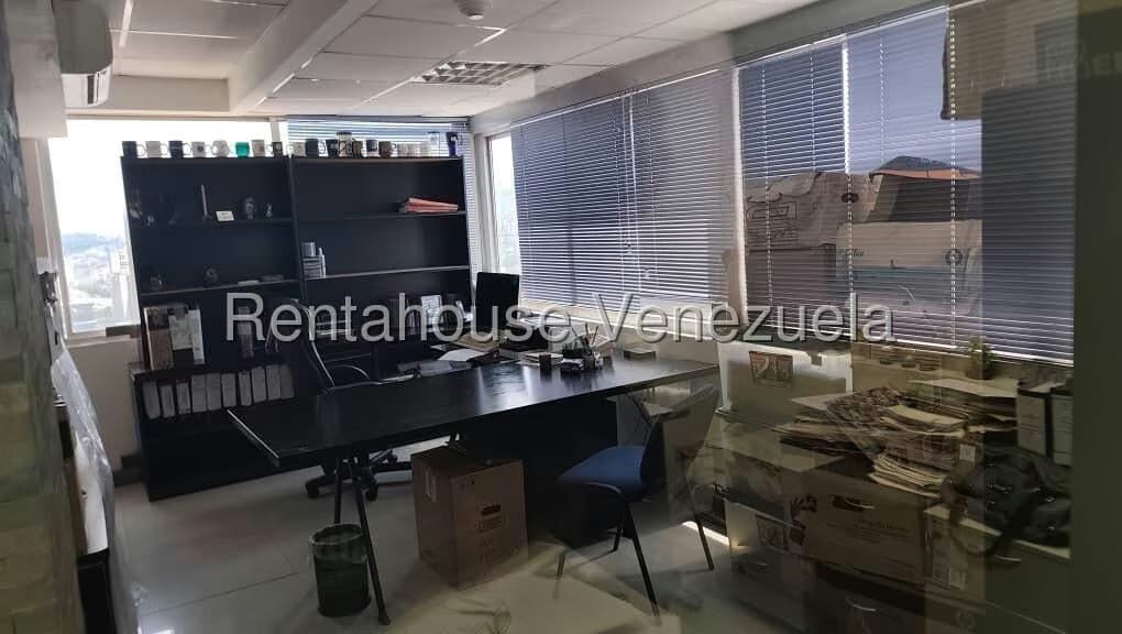 Comercial (Oficina) en Venta en Los Cortijos de Lourdes, Distrito Metropolitano - 11