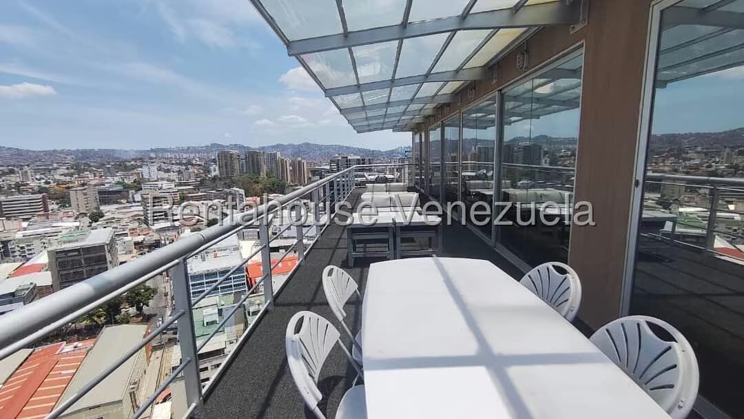 Comercial (Oficina) en Venta en Los Cortijos de Lourdes, Distrito Metropolitano - 25