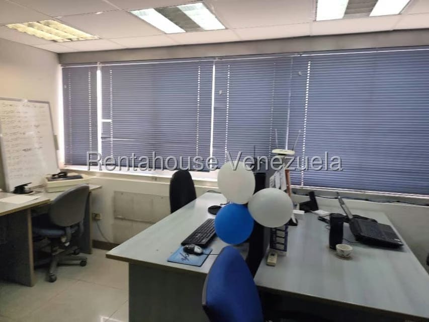 Comercial (Oficina) en Venta en Los Cortijos de Lourdes, Distrito Metropolitano - 7