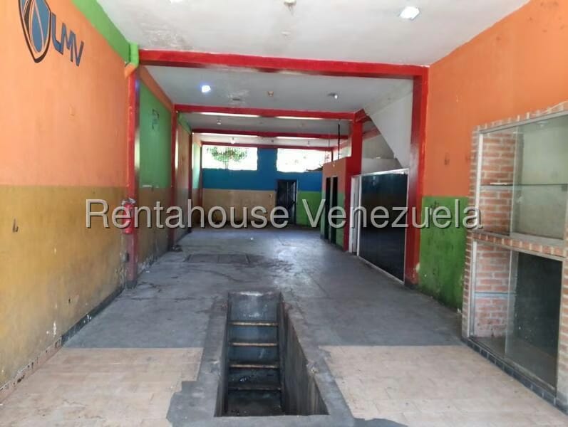 Comercial (Local Comercial) en Venta en Higuerote, Miranda - 2