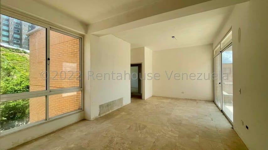 APARTAMENTO EN VENTA – YENNIEF ROJAS