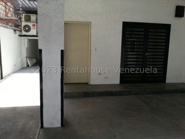 CASA COMERCIAL EN VENTA – YENNIEF ROJAS - 3