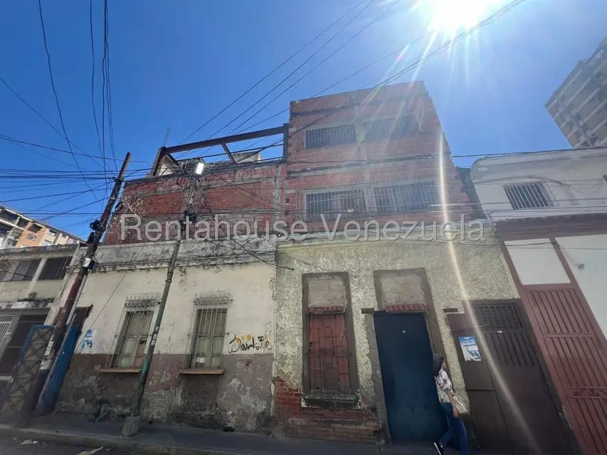 Comercial (Galpon - Deposito) en Venta en Parroquia Altagracia, Distrito Metropolitano