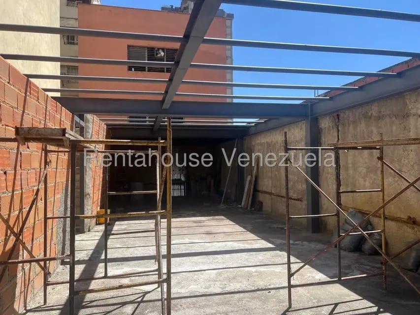 Comercial (Galpon - Deposito) en Venta en Parroquia Altagracia, Distrito Metropolitano - 3