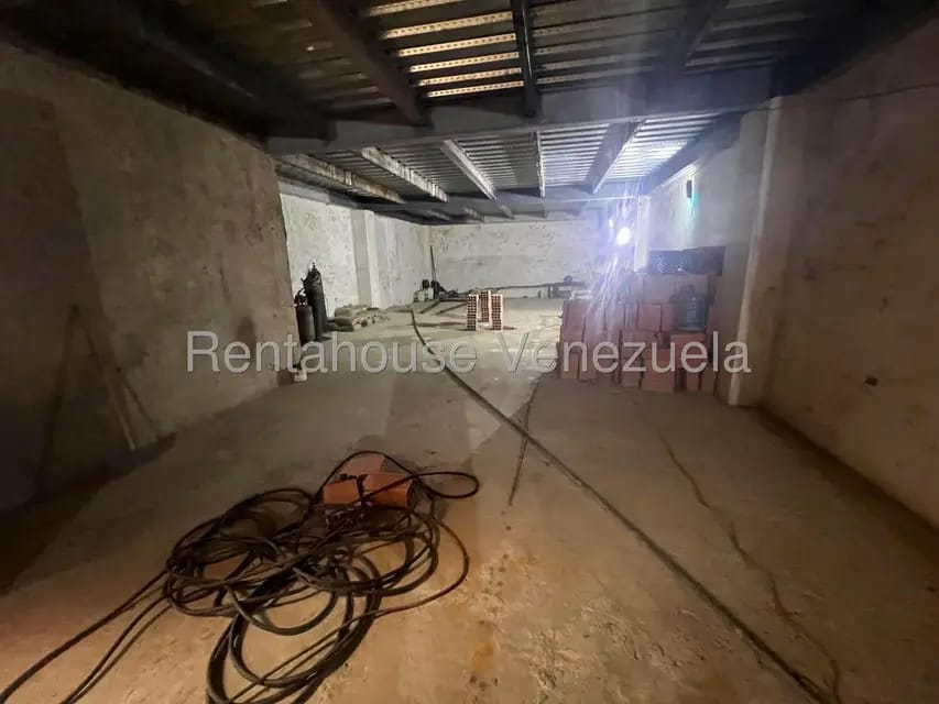 Comercial (Galpon - Deposito) en Venta en Parroquia Altagracia, Distrito Metropolitano - 8