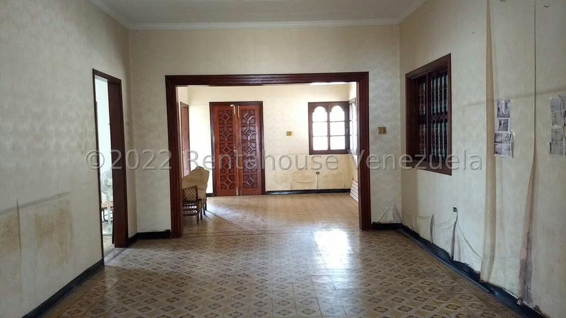 Casa (Colonial) en Venta en Avenida Baralt, Zulia - 12