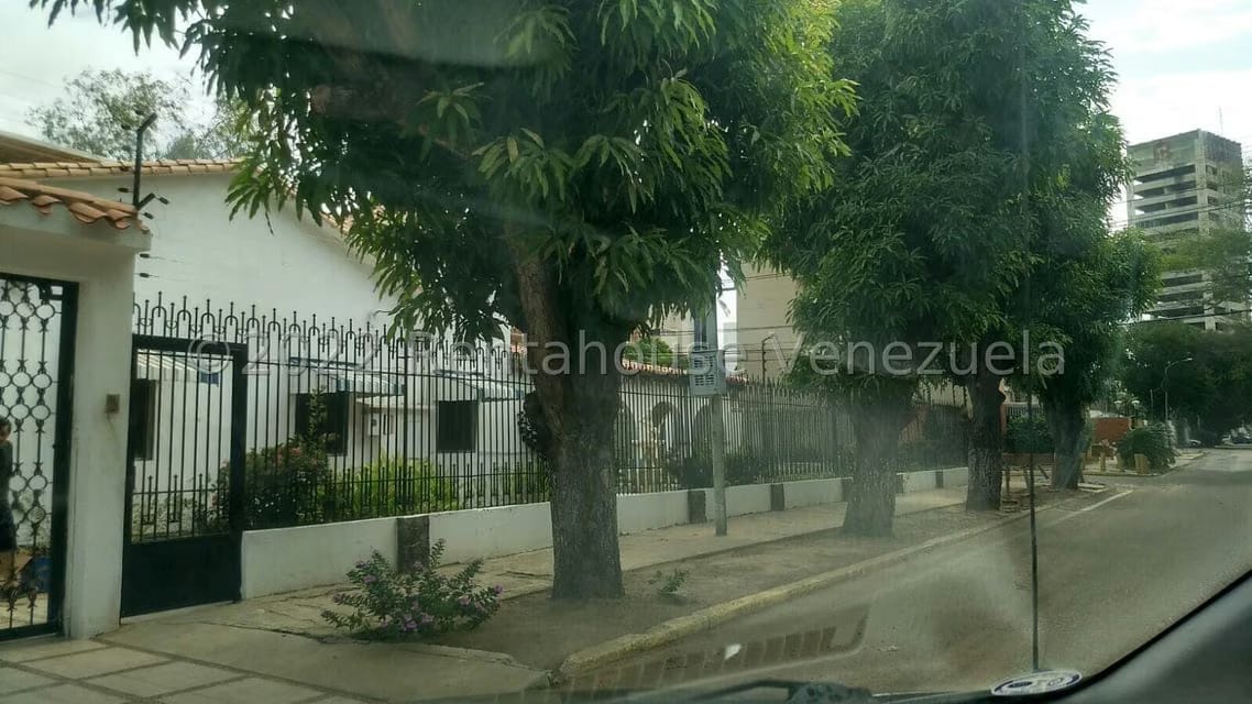Casa (Colonial) en Venta en Avenida Baralt, Zulia - 16