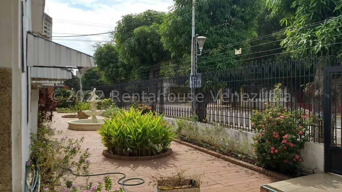 Casa (Colonial) en Venta en Avenida Baralt, Zulia - 17