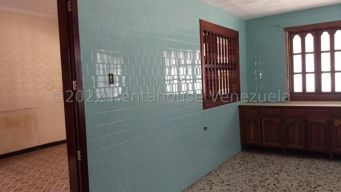 Casa (Colonial) en Venta en Avenida Baralt, Zulia - 23