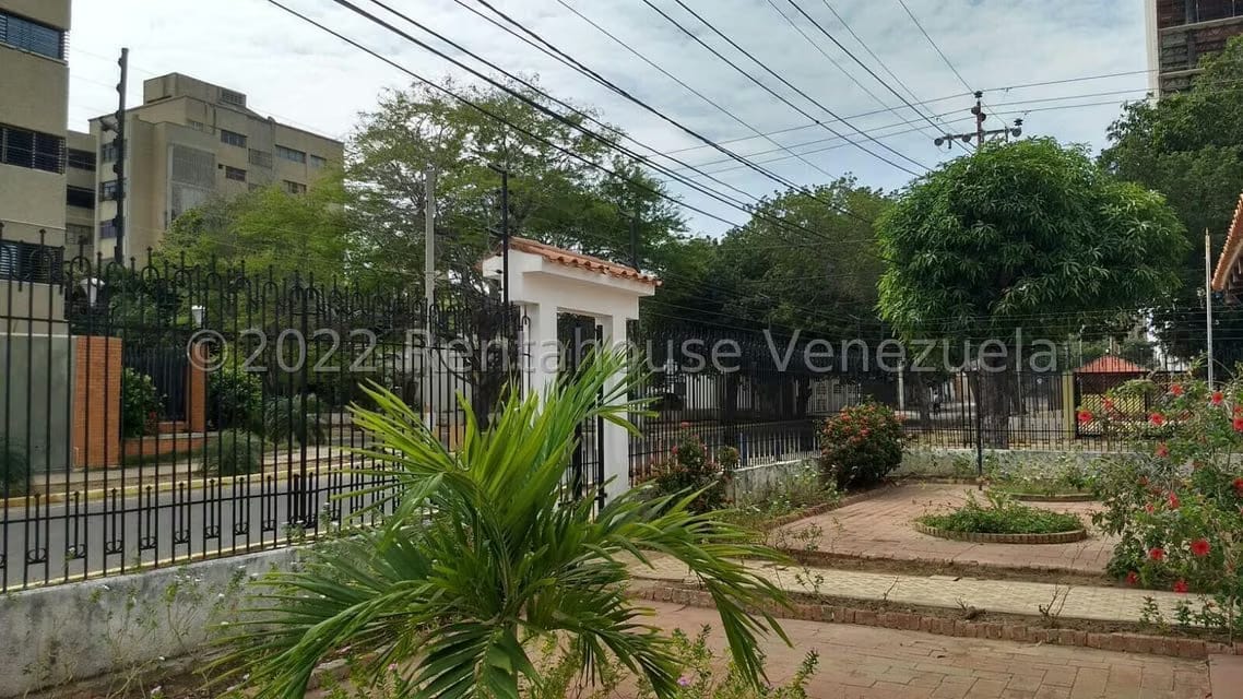 Casa (Colonial) en Venta en Avenida Baralt, Zulia - 26