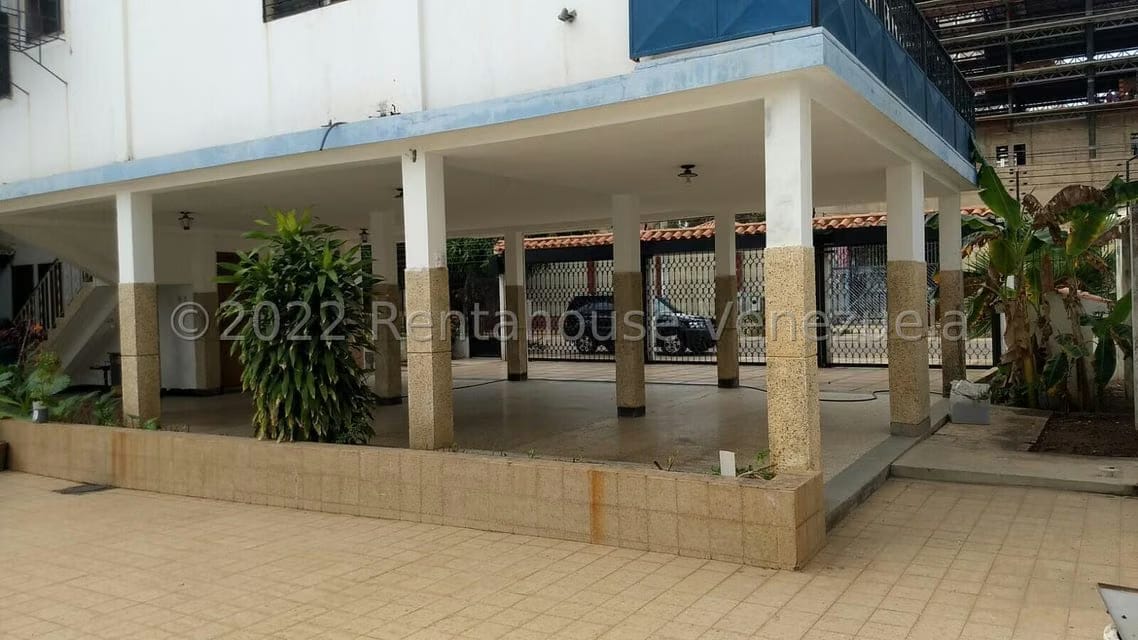 Casa (Colonial) en Venta en Avenida Baralt, Zulia - 38