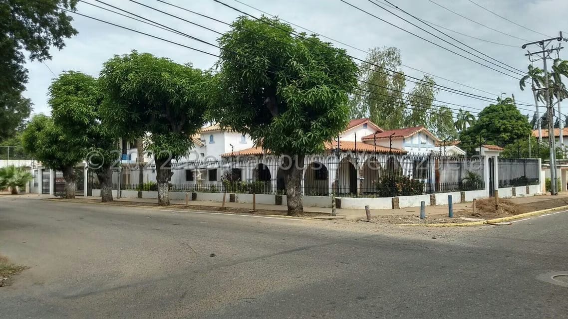 Casa (Colonial) en Venta en Avenida Baralt, Zulia - 8