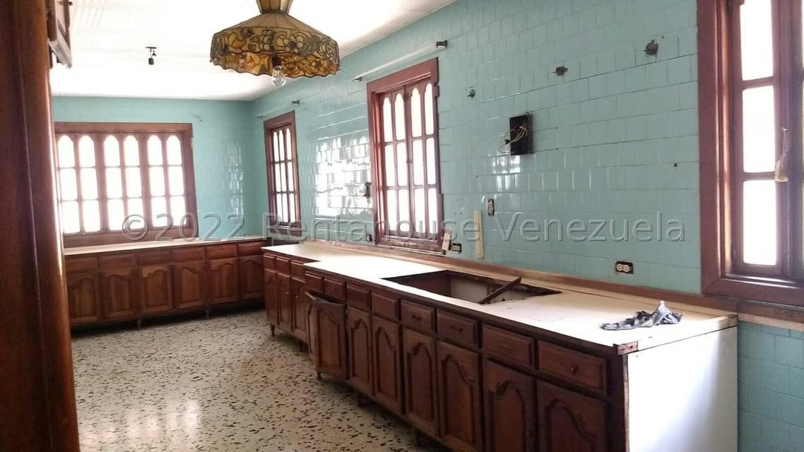 Casa (Colonial) en Venta en Avenida Baralt, Zulia - 10