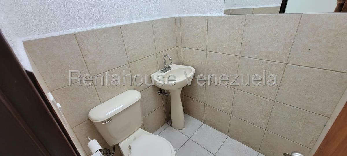 Comercial (Local Comercial) en Alquiler en Boleita Sur, Distrito Metropolitano - 12